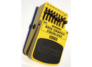 Behringer Acoustic Modeler AM100 (2135)