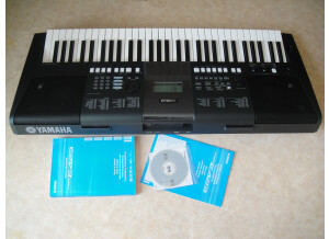 Yamaha PSR-E423 (30597)