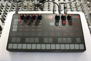 Uno Synth_2tof 01.JPG Uno Synth_2tof 01.JPG