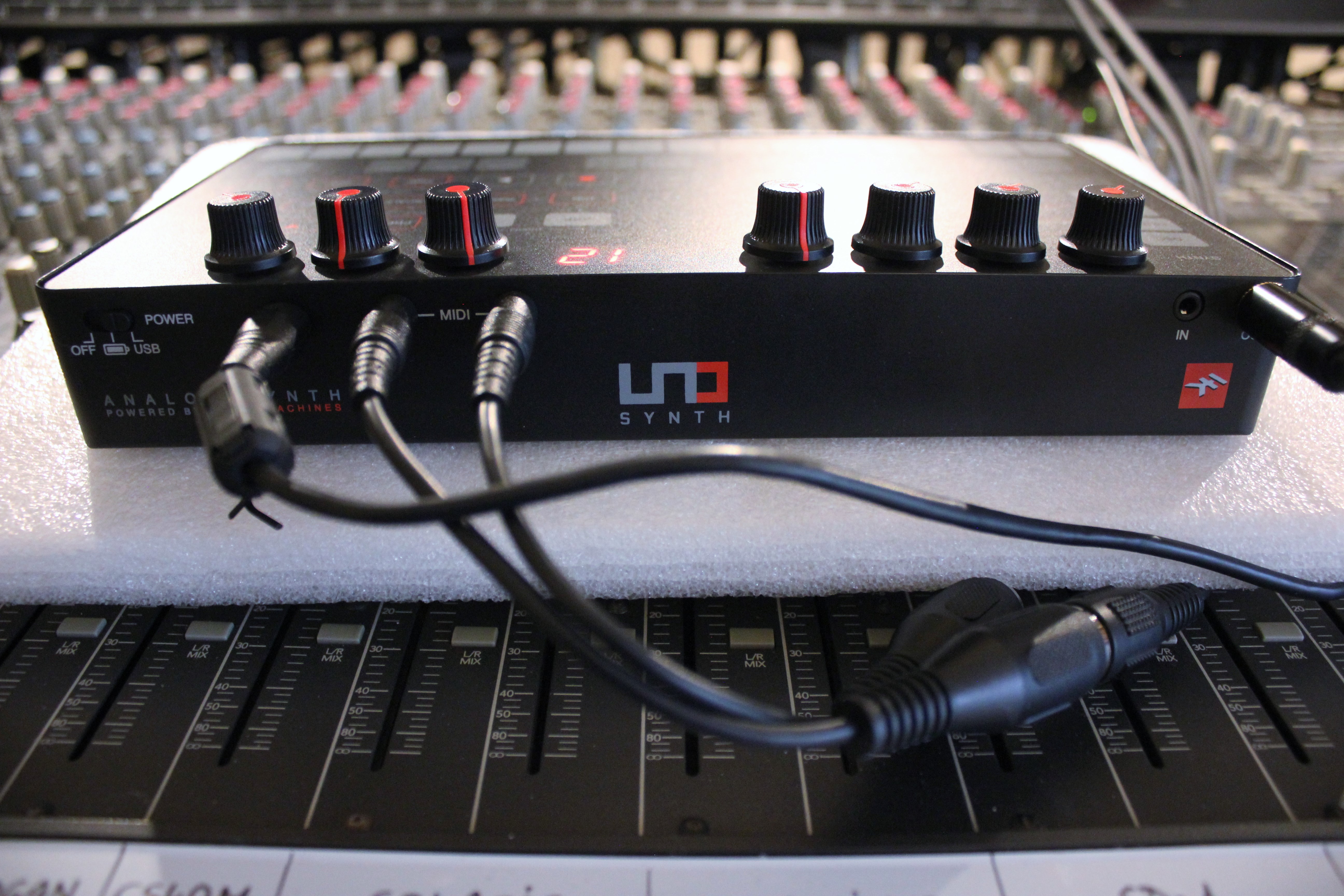 Uno Synth_2tof 09.JPG