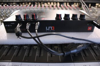 Uno Synth_2tof 09.JPG Uno Synth_2tof 09.JPG