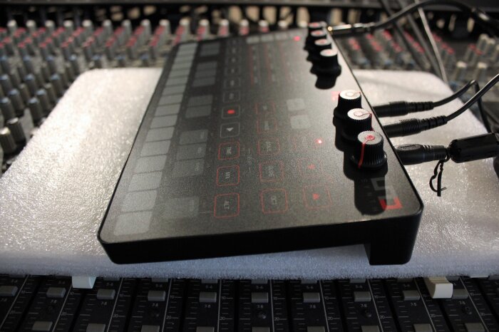 Uno Synth_2tof 10.JPG Uno Synth_2tof 10.JPG