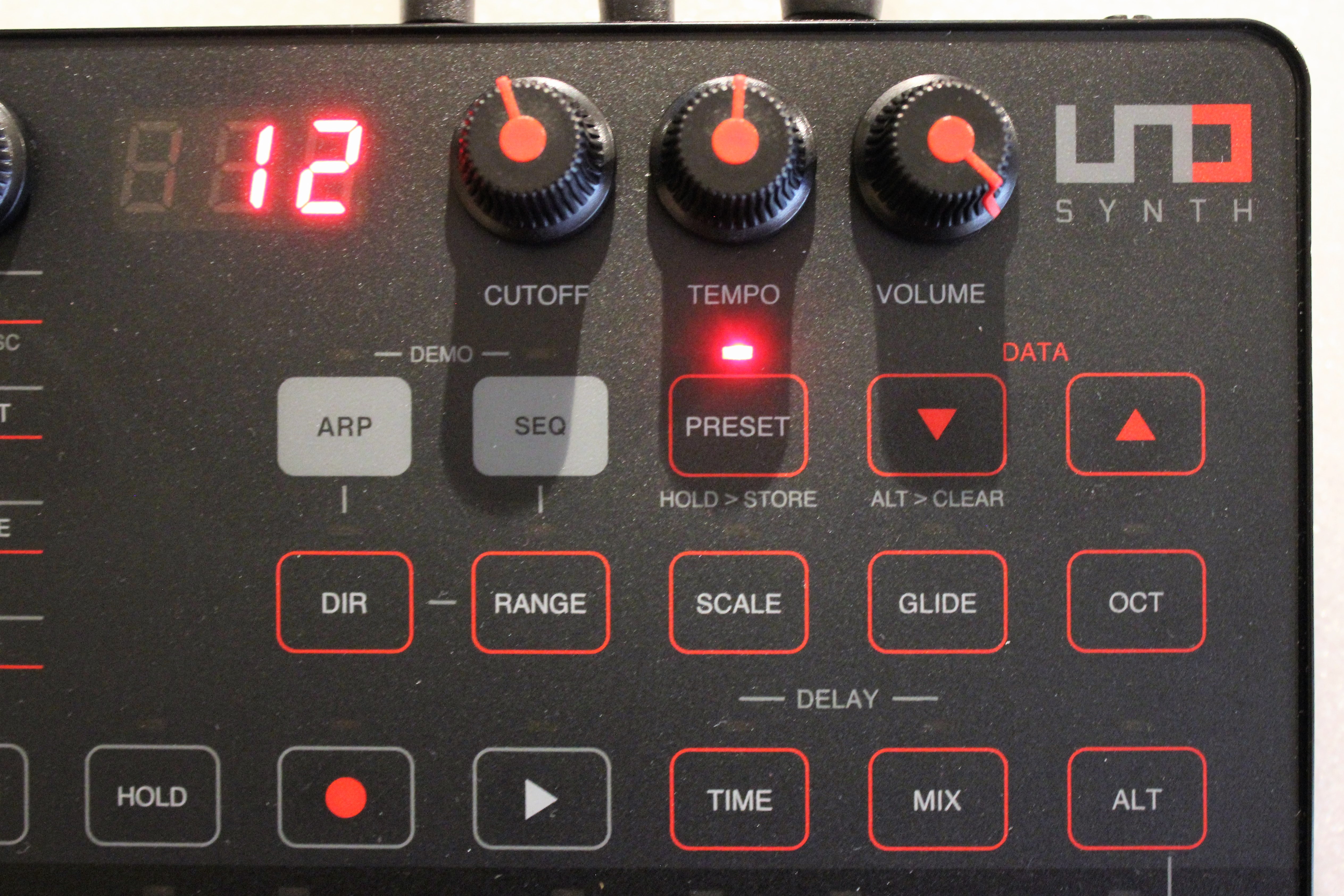 Uno Synth_2tof 06.JPG