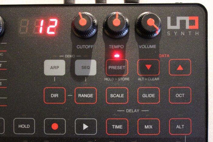 Uno Synth_2tof 06.JPG Uno Synth_2tof 06.JPG