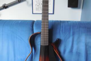 Yamaha SLG200N