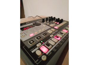 Korg ElecTribe Em-1 (78800)