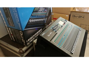 Allen & Heath Qu-24 (50041)