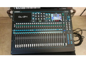 Allen & Heath Qu-24 (8465)