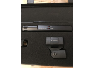 A0B65D51-11C3-4369-BBC8-F94FC5D6A142