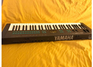 Yamaha DX27 (61294)