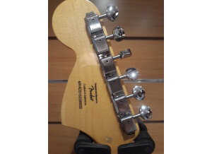 Squier Standard Stratocaster HSS (77420)