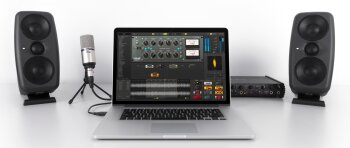 iLoud_MTM_0U6A6869_r iLoud_MTM_0U6A6869_r