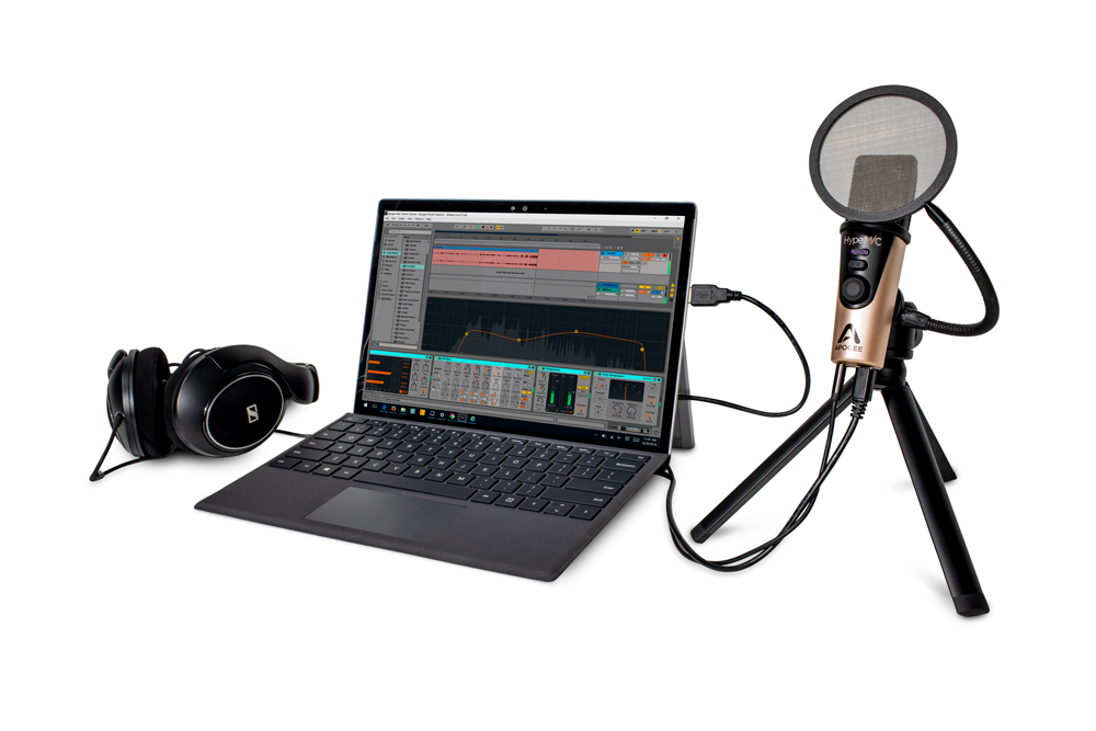 Apogee-HypeMiC-SurfacePro-Headphones-Live-Tripod-IMG_0028_1-1000