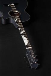 LTD-2019-Moon Neck LTD-2019-Moon Neck