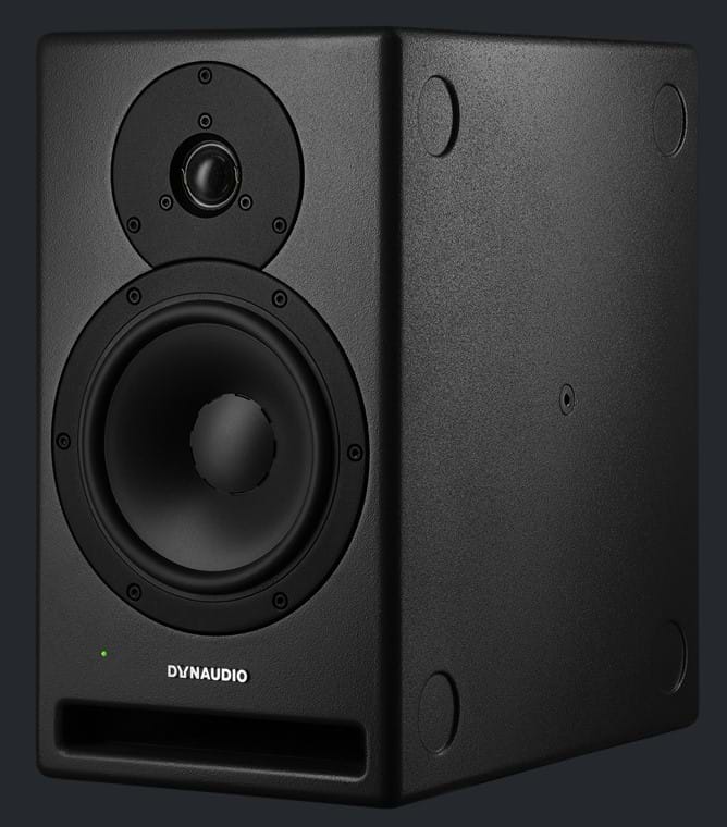 Dynaudio Core 7 : dynaudio-core-7-half-profile