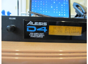 Alesis D4 (80461)