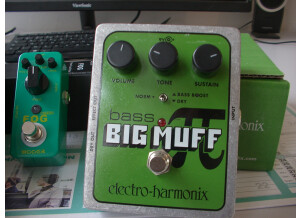 Electro-Harmonix Bass Big Muff Pi (21325)