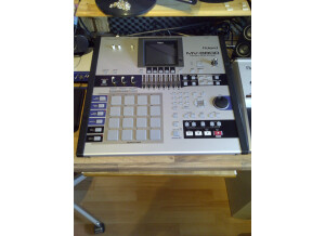 Roland MV-8800 (11949)