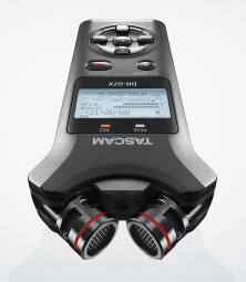 Tascam DR-07X : dr-07x_angle