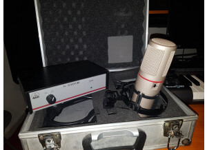 AKG SolidTube (67737)