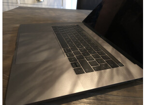 Apple MacBook (65880)