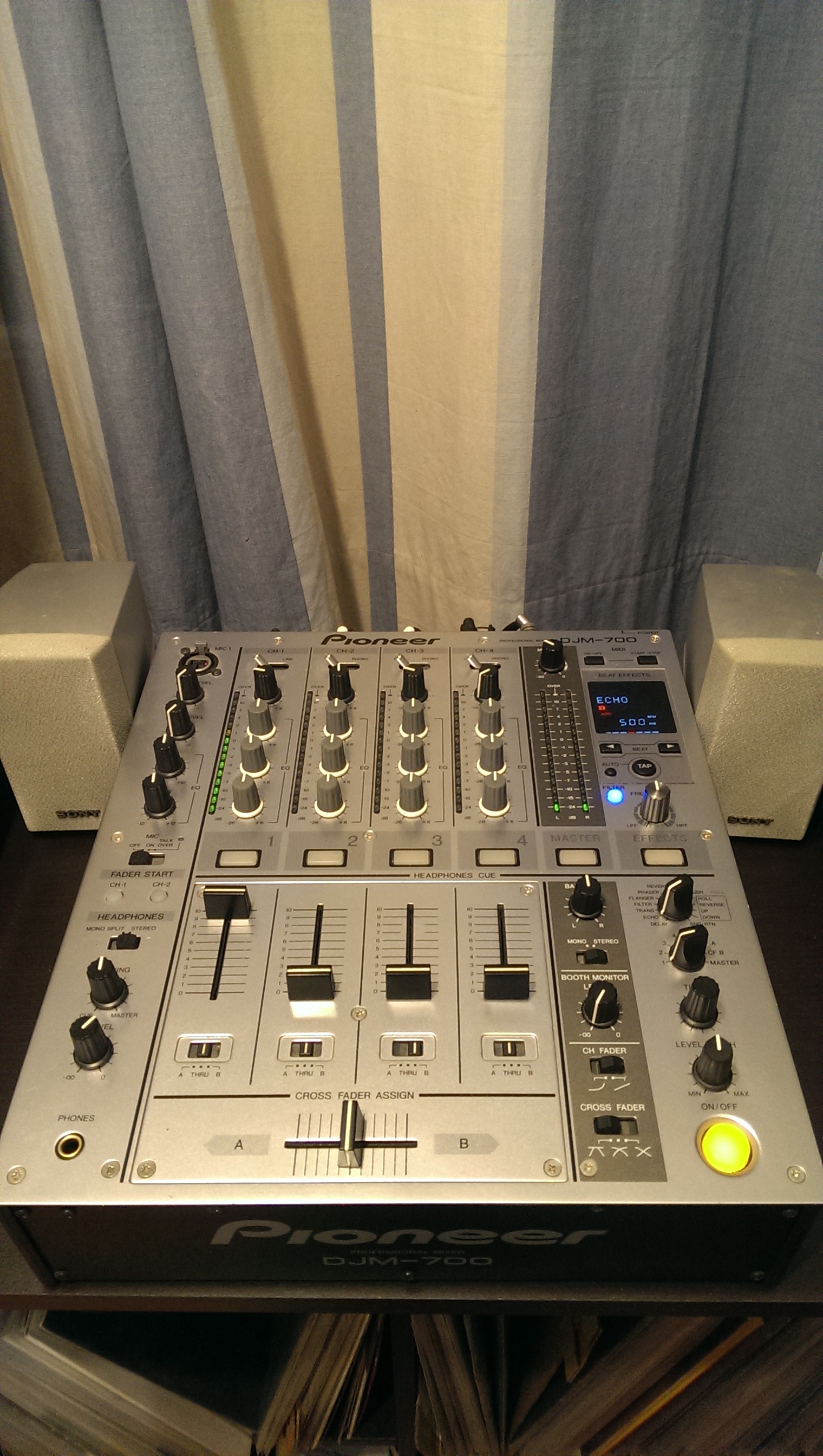 Pioneer DJM-700