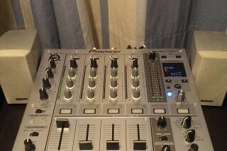 Pioneer DJM-700