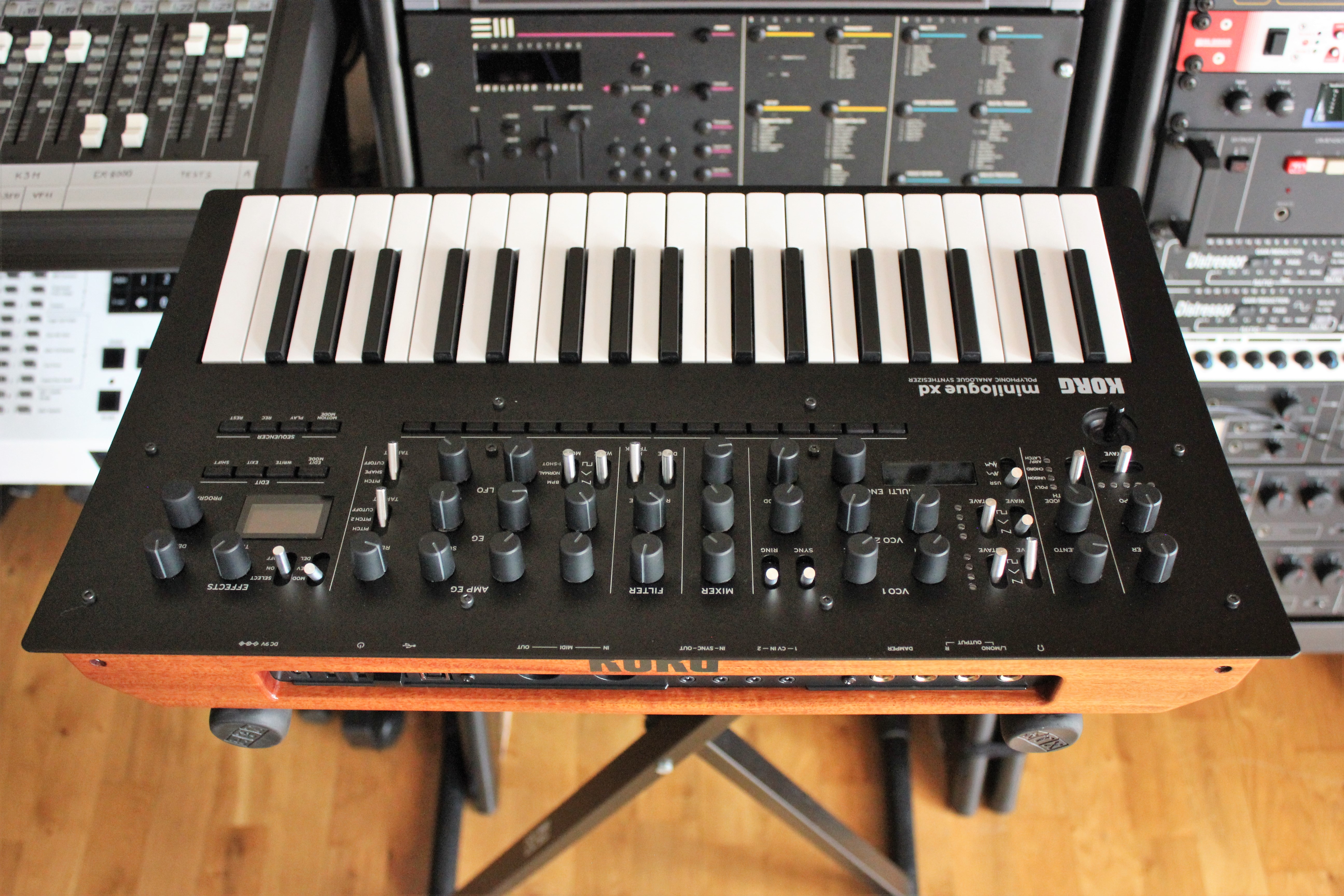 Minilogue XD_2tof 14.JPG