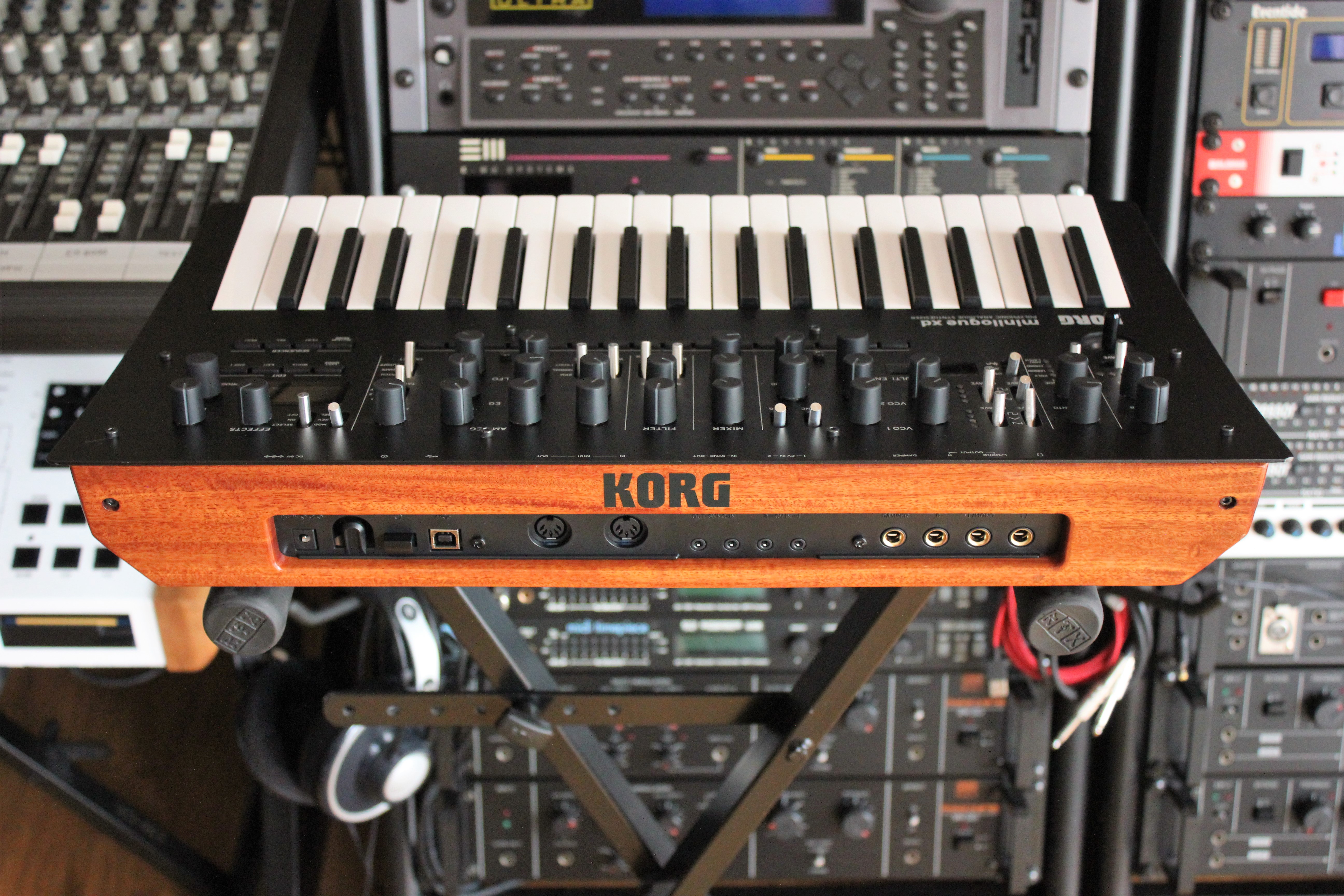 Minilogue XD_2tof 13.JPG