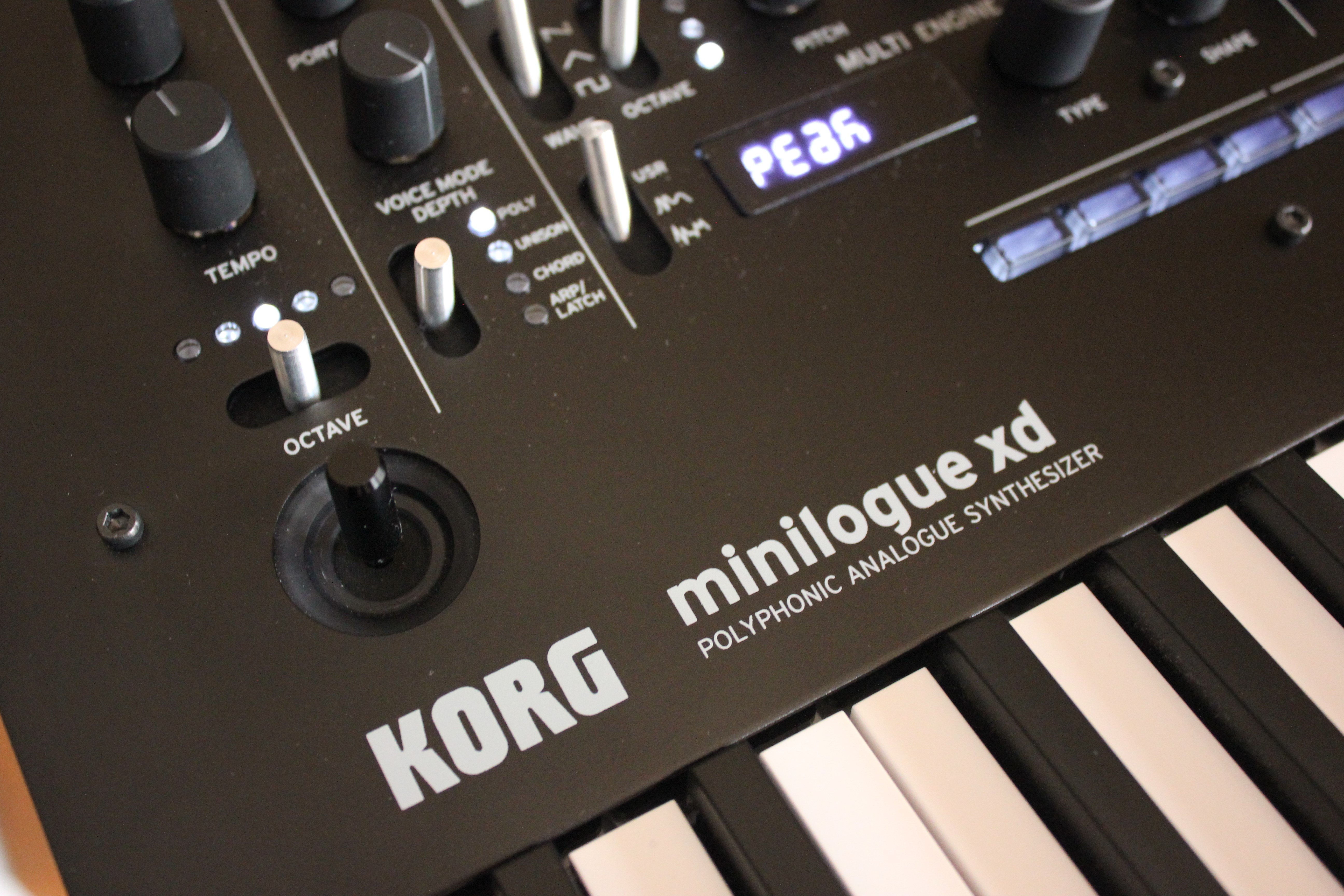 Minilogue XD_2tof 10.JPG