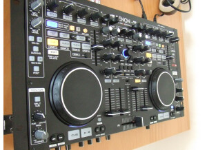 Denon DJ DN-MC6000 (38258)
