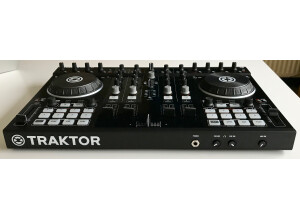 Native Instruments Traktor Kontrol S4 mk2 (95802)