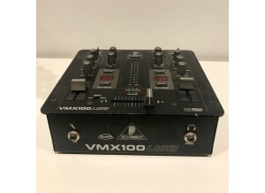 Behringer VMX100