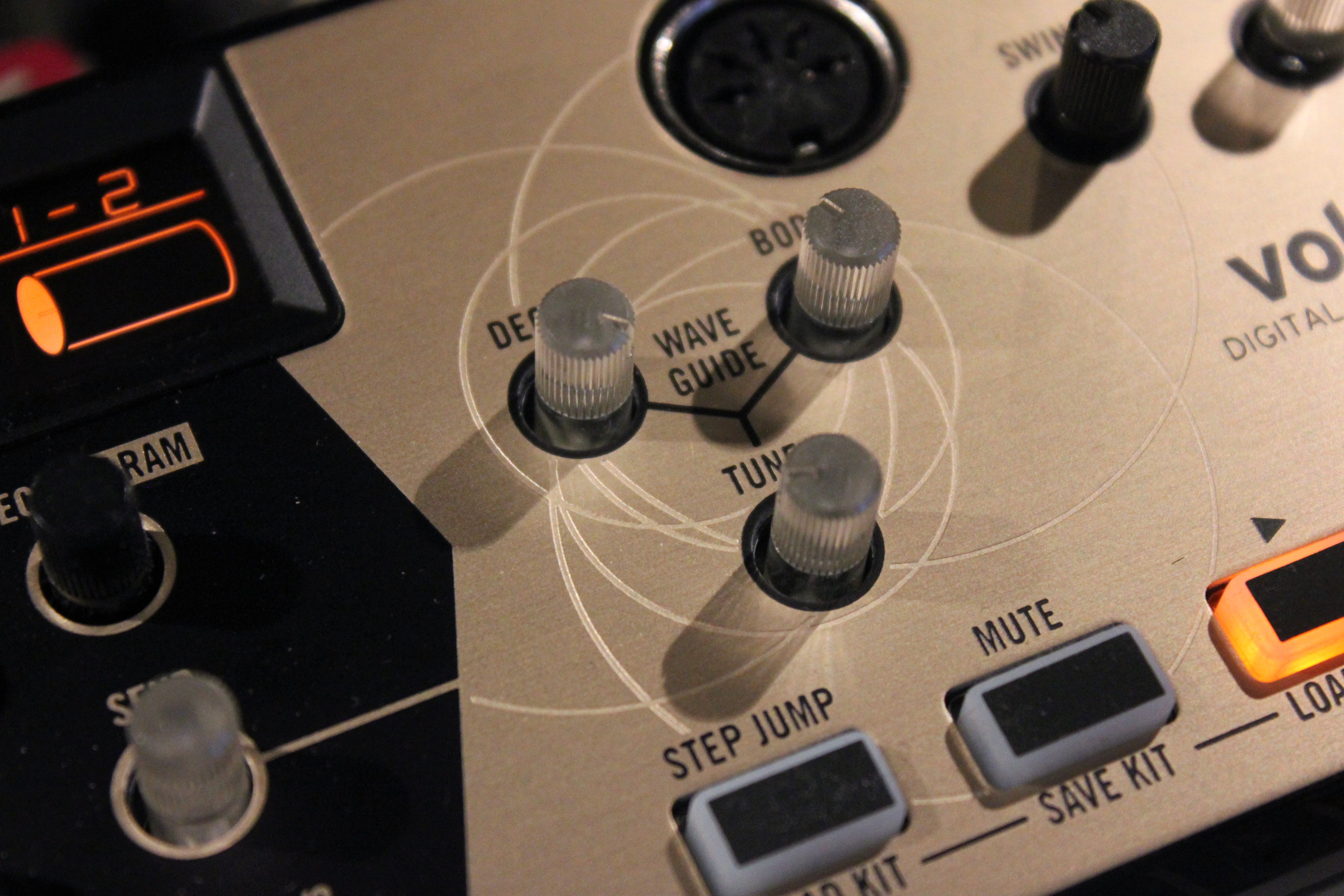 Volca Drum_2 tof 6.JPG