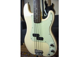 Fender Precision Bass Japan (5975)