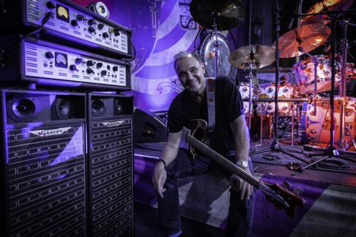 Guy_Pratt_Live_2_large Guy_Pratt_Live_2_large