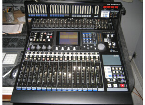 Tascam DM-24 (62285)