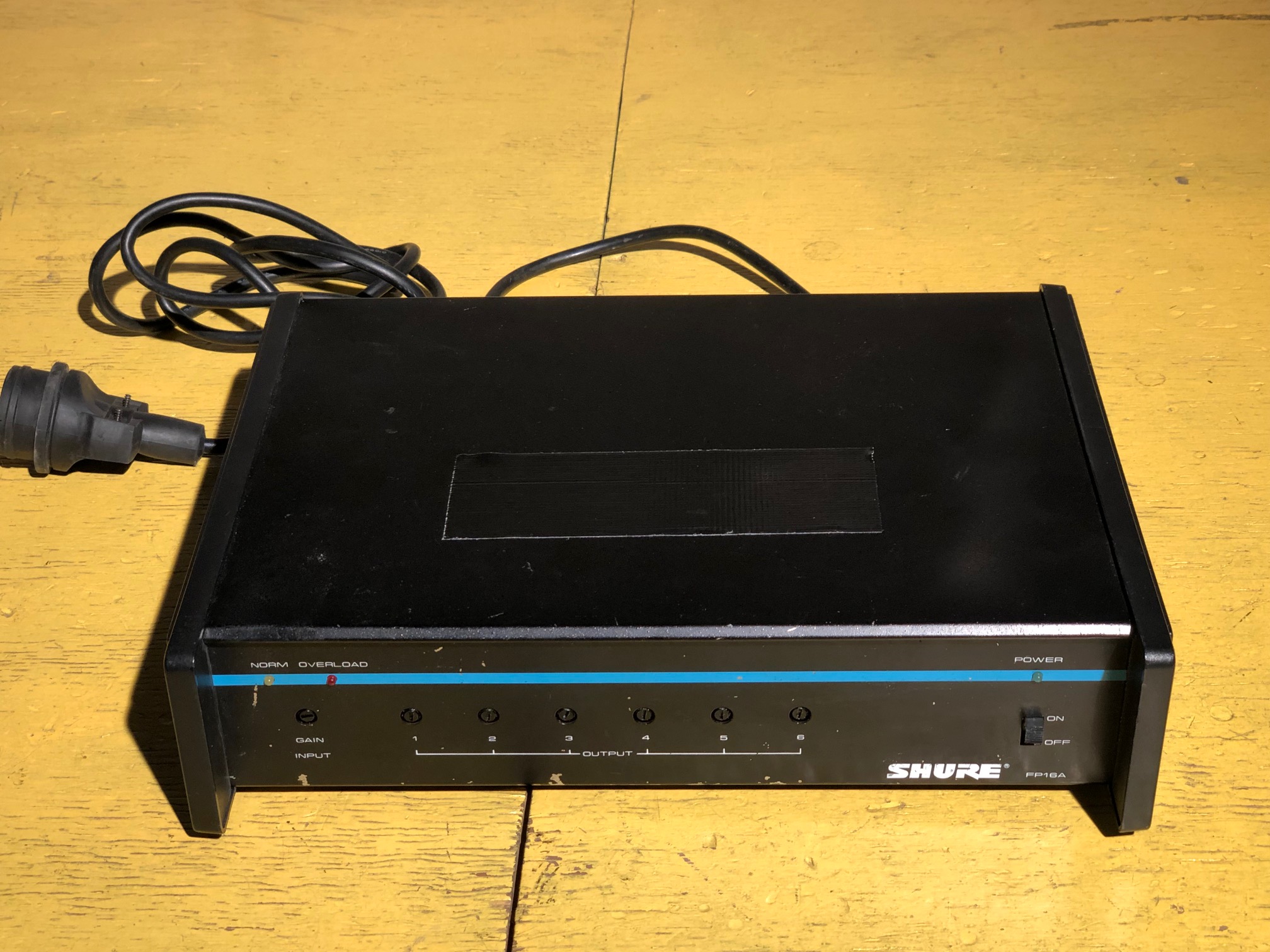 Vends distributeur audio Shure FP16A