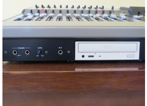 Akai DPS24 (75150)