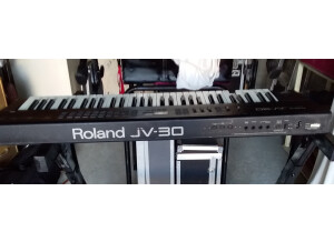 03-Roland JV-30