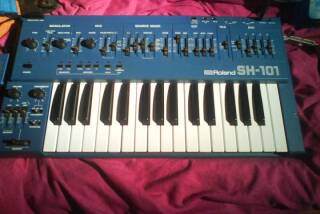 Roland SH-101