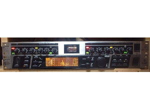 behringer-ultragain-pro-mic2200-mic_2_50bdf5518c0cf1bfd0cc751ffbed4cae