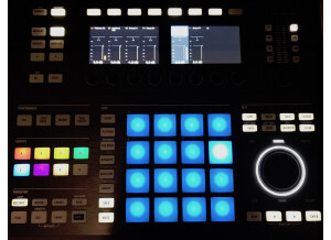 Native Instruments Maschine Studio (52181)