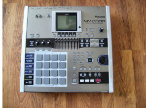 Roland MV-8000 (71889)