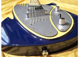 Eastwood Guitars Backlund 200