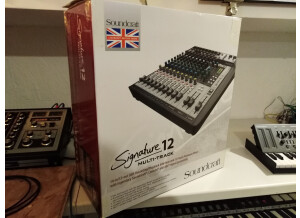 Soundcraft Signature 12 MTK (49351)