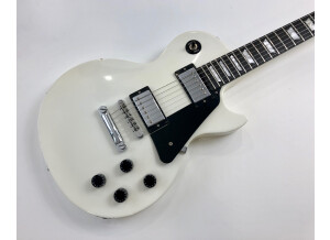 Gibson Les Paul Studio - Alpine White w/ Chrome Hardware (12923)