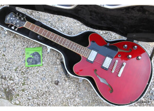 Hofner Guitars Verythin CT - Transparent Red (82480)
