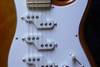 G&L Comanche