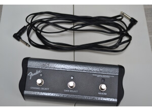Fender P.N. 004-0409-000 3 Button Footswitch (Channel Select/Gain Select/Reverb)
